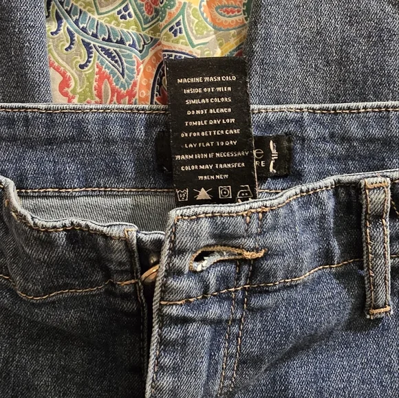 Blue Denim Jeans with Gold Accents - Picture 5 of 10